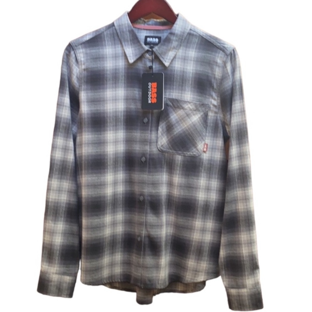 Womens Bass Outdoor / NWT Womens Flannel Plaid Button Down / Med.